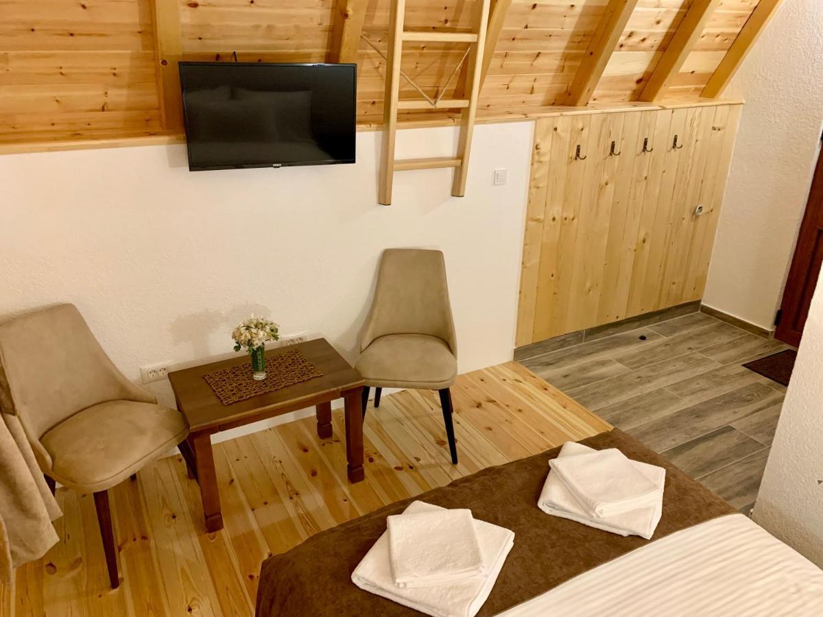 B&B Izvor Žabljak Exterior foto
